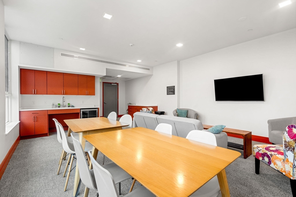 3531 Washington Street # 327