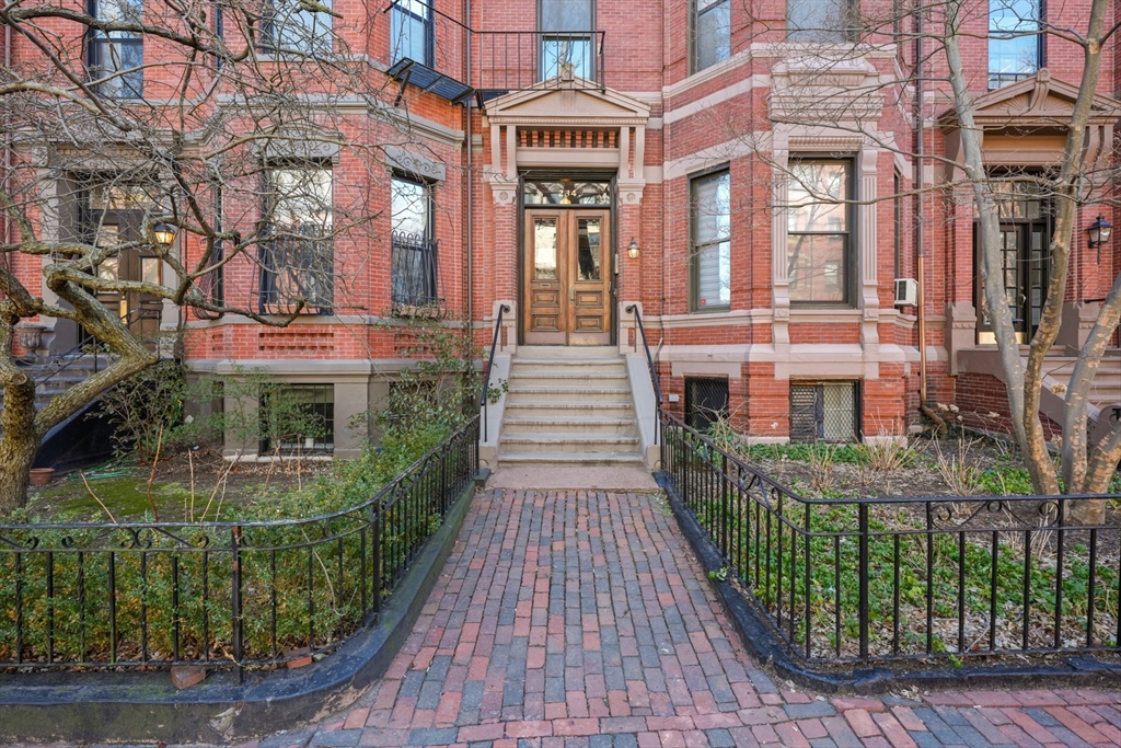 234 Marlborough # 4