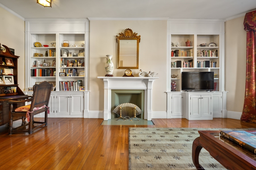 234 Marlborough # 4