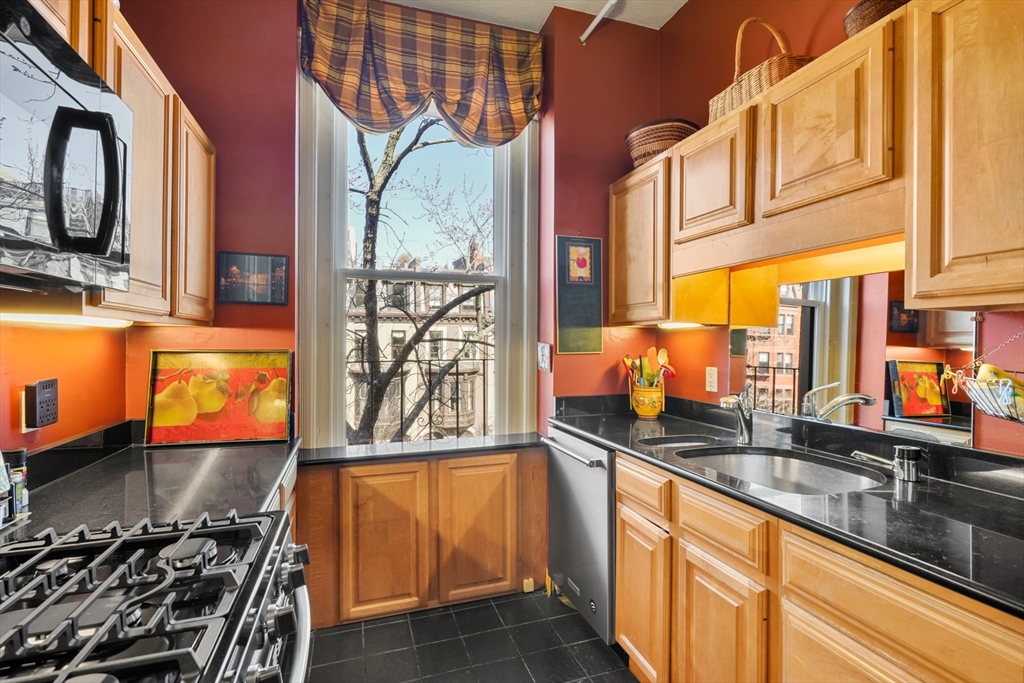 234 Marlborough # 4