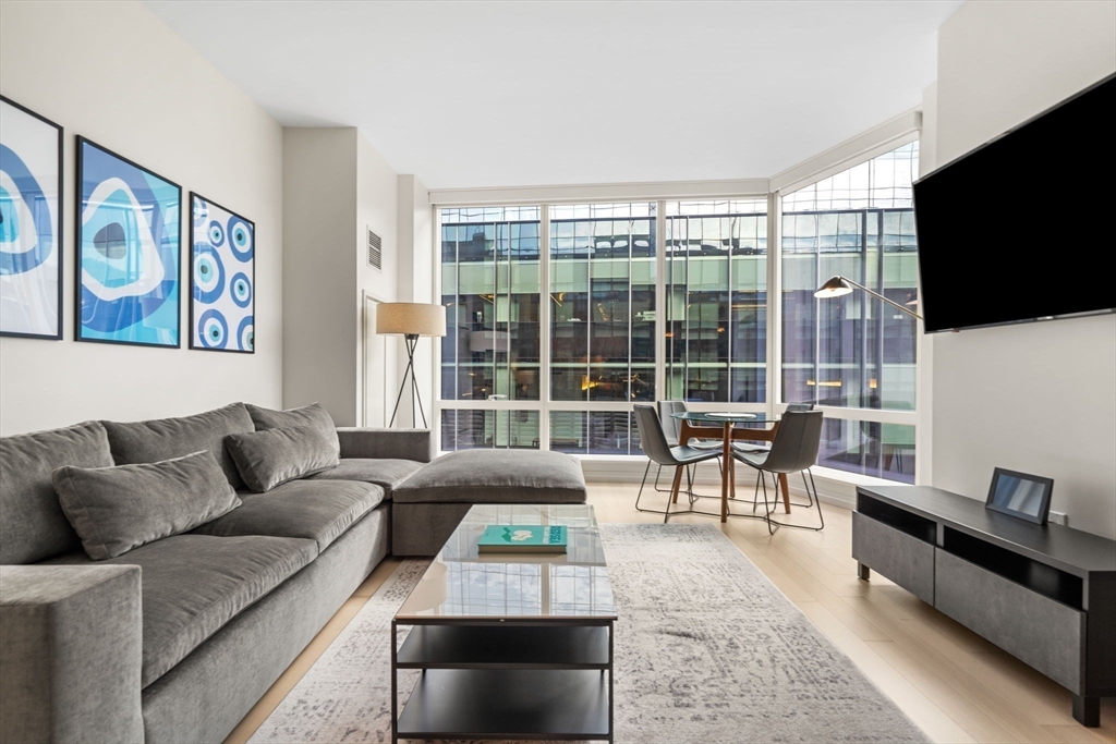 1 Franklin Street # 1001