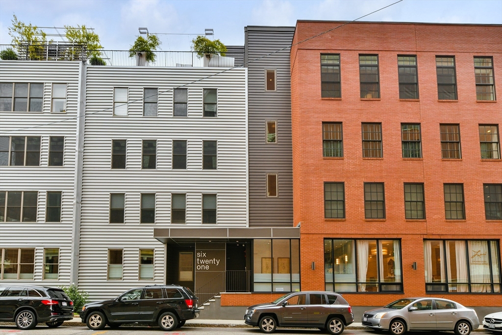 621 E First Street # B6