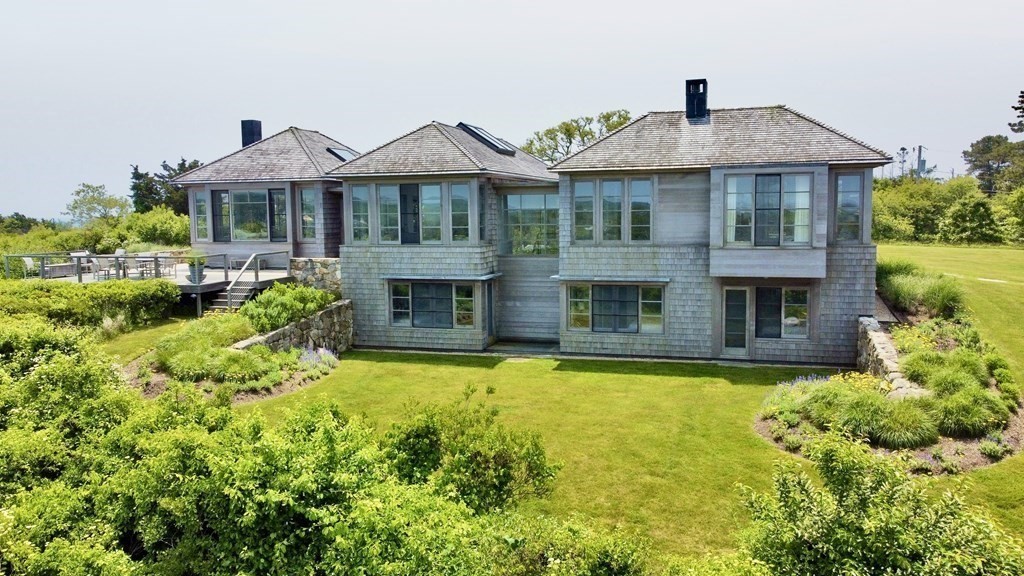 2 Squibnocket Rd