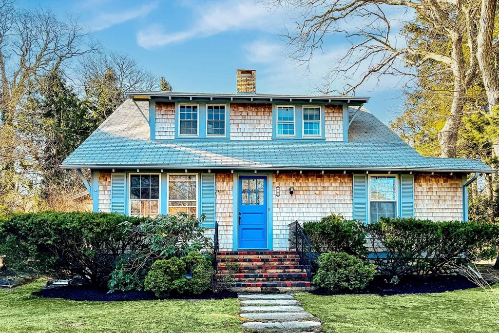 70 Tashmoo Ave