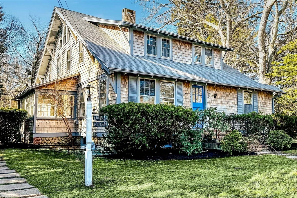 70 Tashmoo Ave