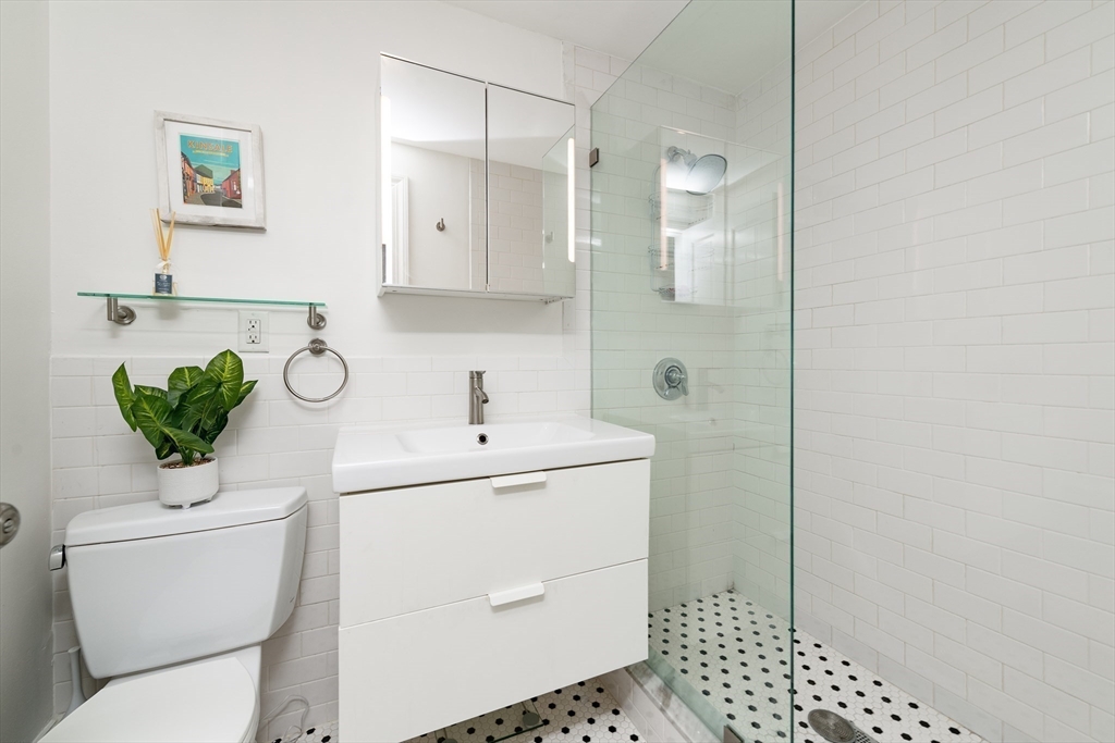 100 Appleton Street # 2