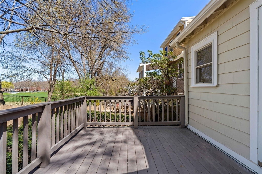 156 Russett Rd