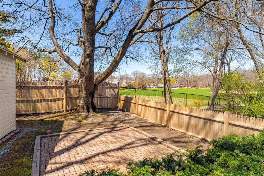 156 Russett Rd