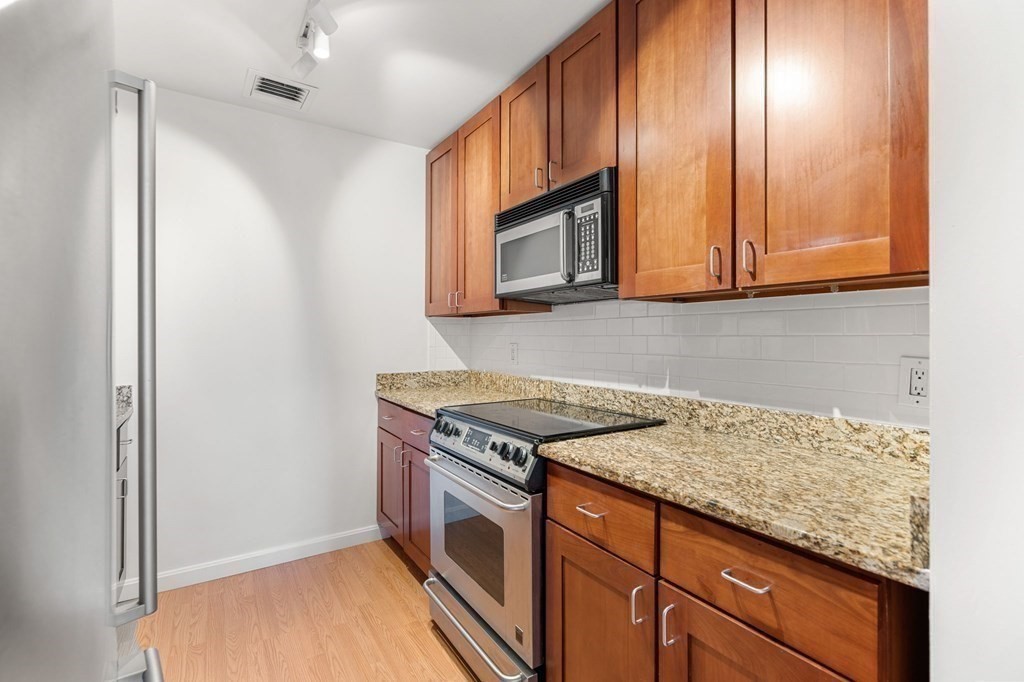 185 Morrison Ave # 102