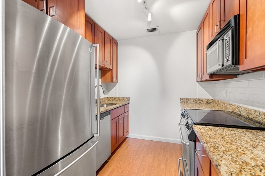 185 Morrison Ave # 102