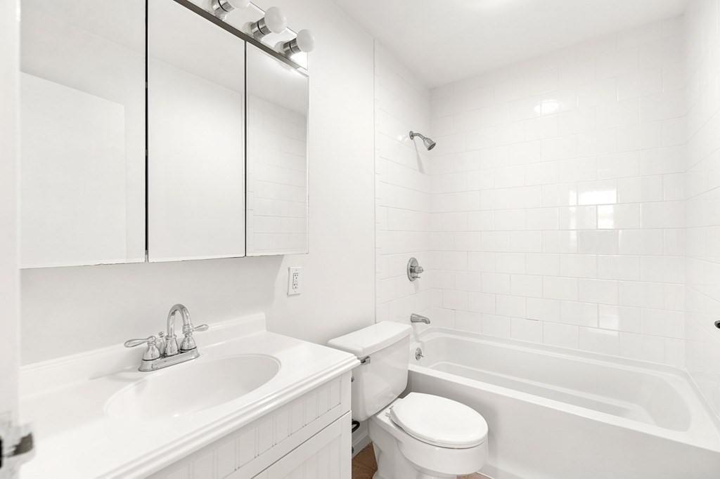 185 Morrison Ave # 102
