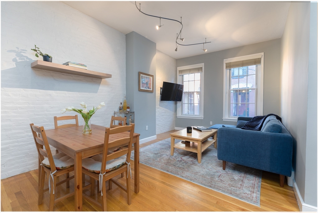 20 Gray St # 3