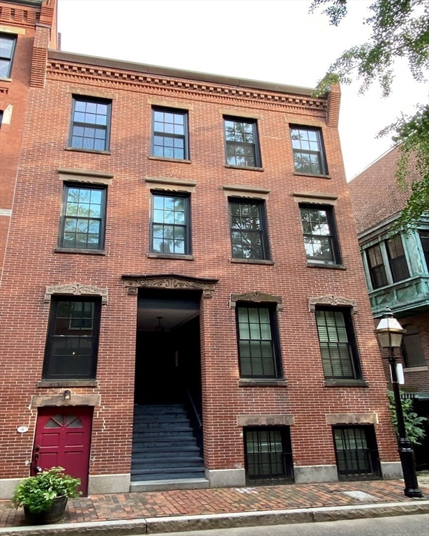 20 Gray St # 3