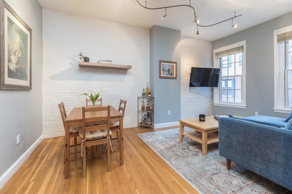 20 Gray St # 3