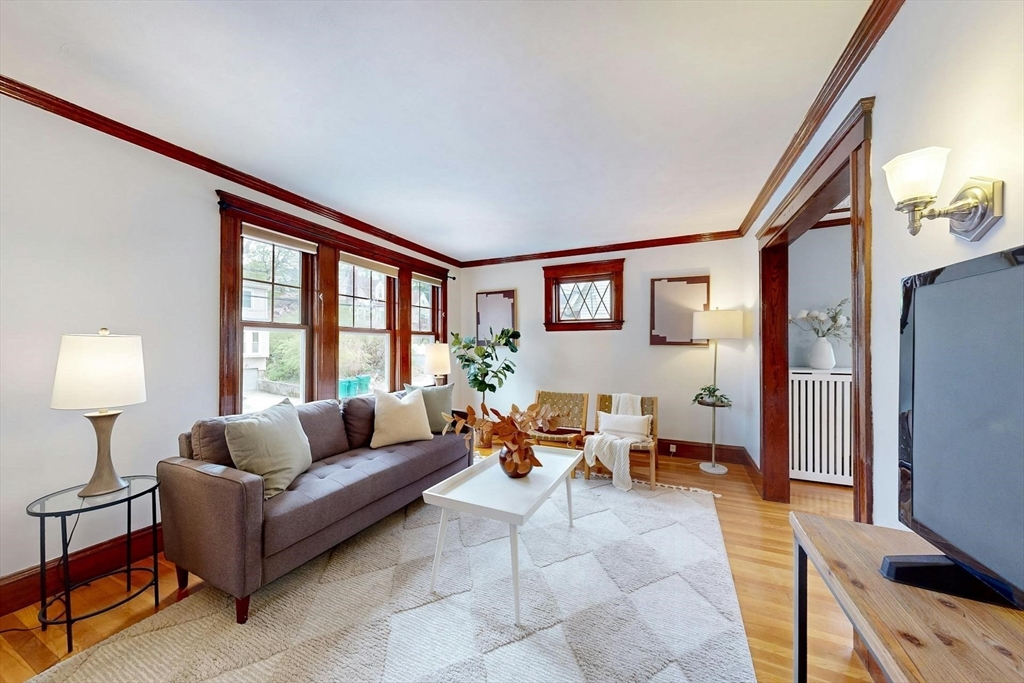 19 Barrett St