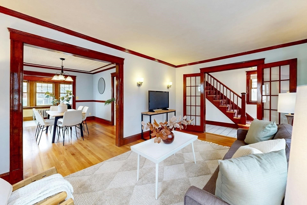 19 Barrett St