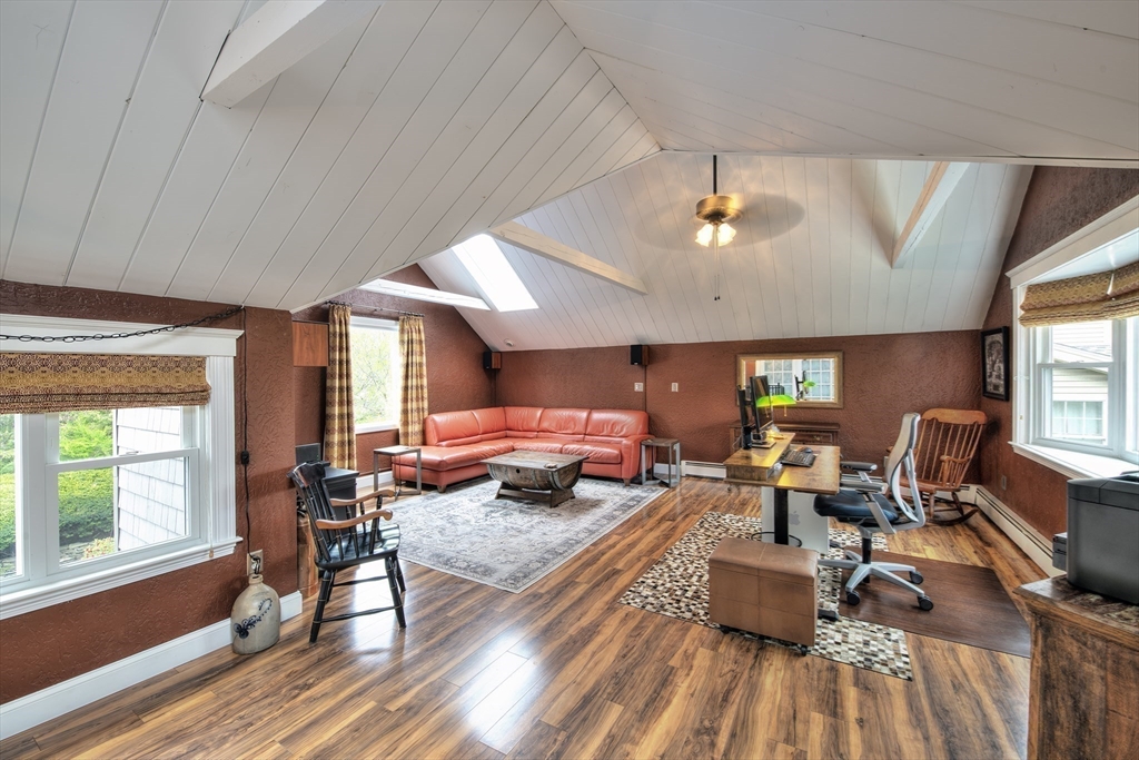 399 Lowell