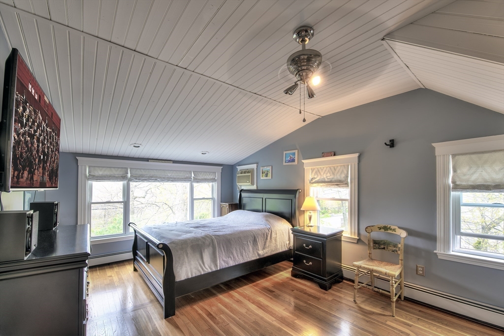 399 Lowell