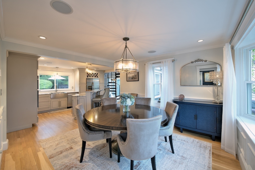 399 Lowell