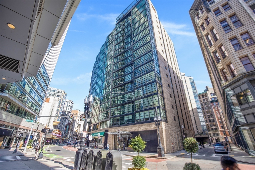 580 Washington St. # 1002