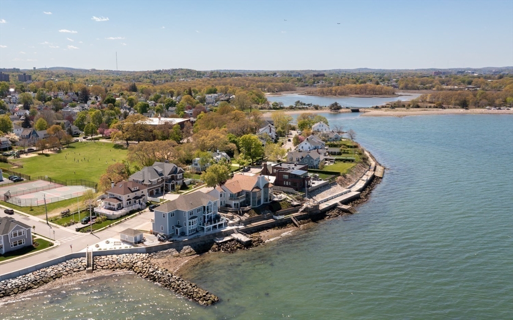 135 Shore Ave