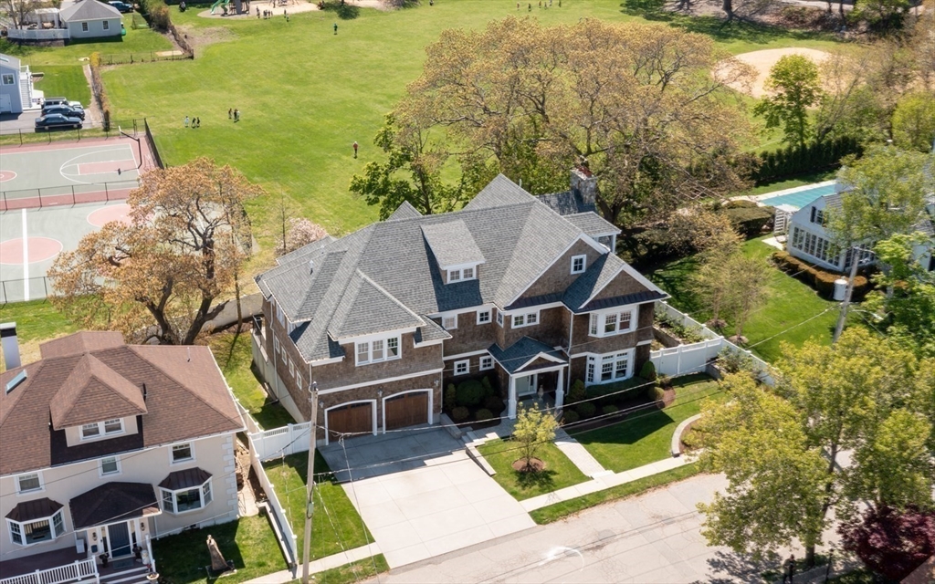 135 Shore Ave