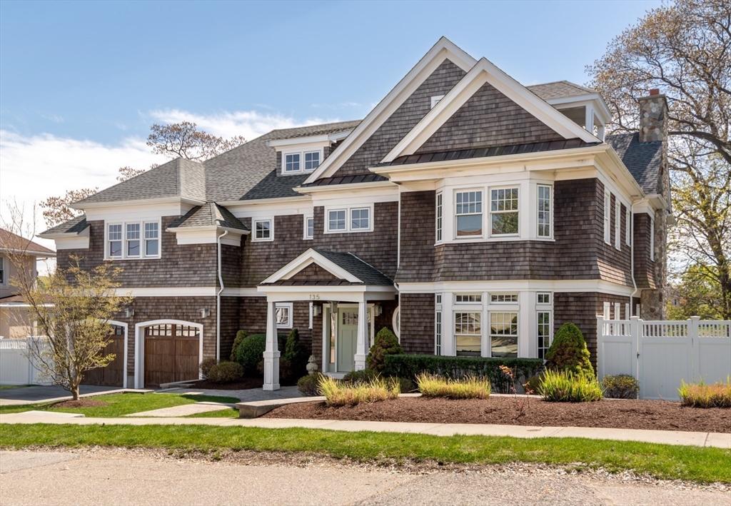 135 Shore Ave