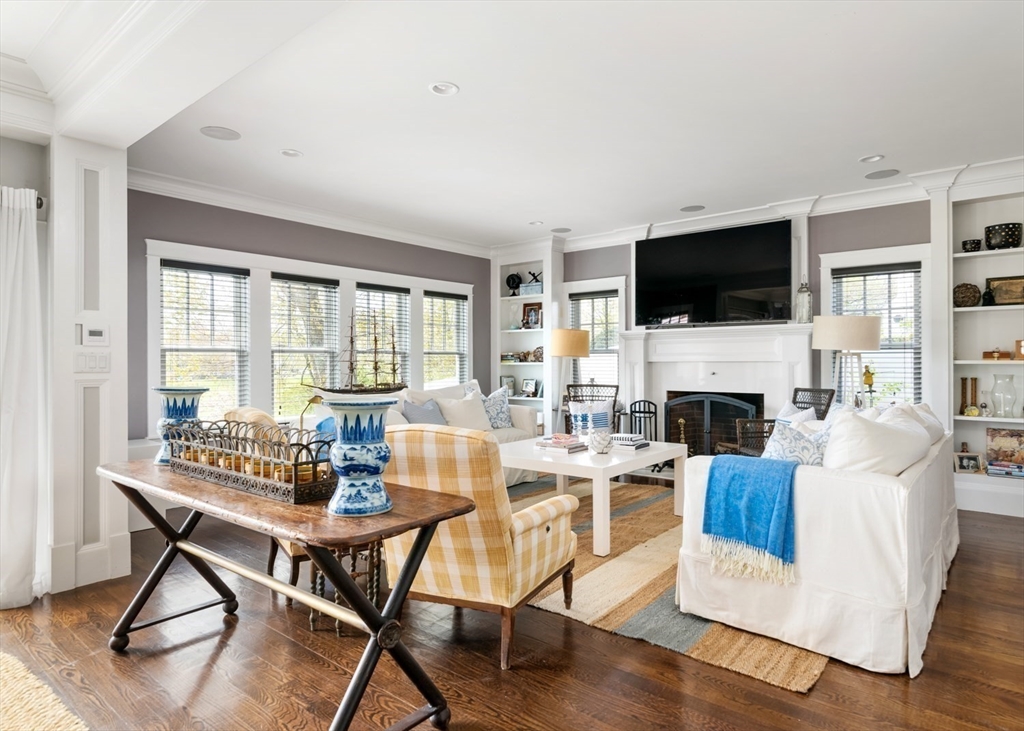 135 Shore Ave