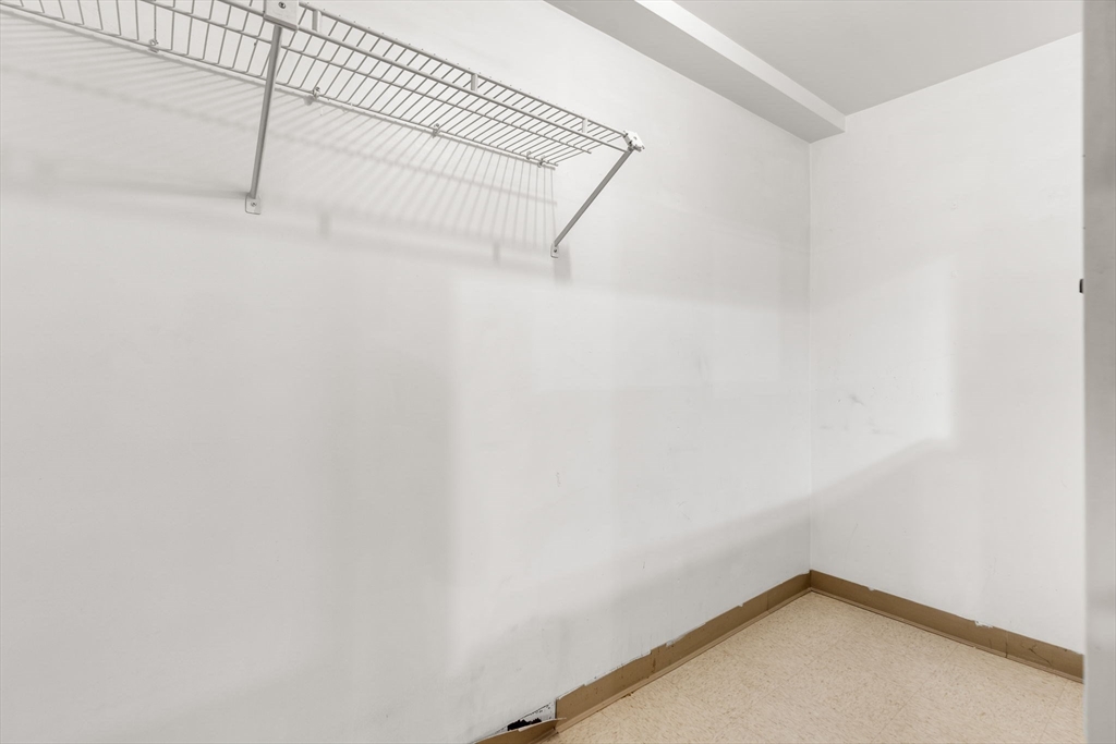 357 Commercial St # 412