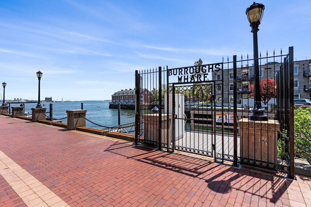 357 Commercial St # 412