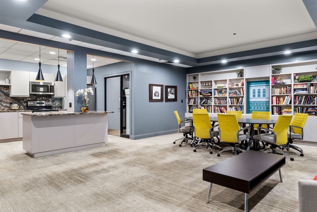 357 Commercial St # 412