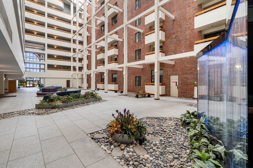 357 Commercial St # 412