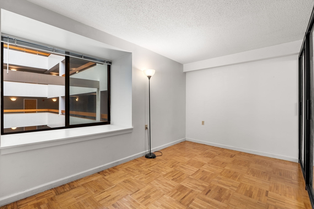 357 Commercial St # 412