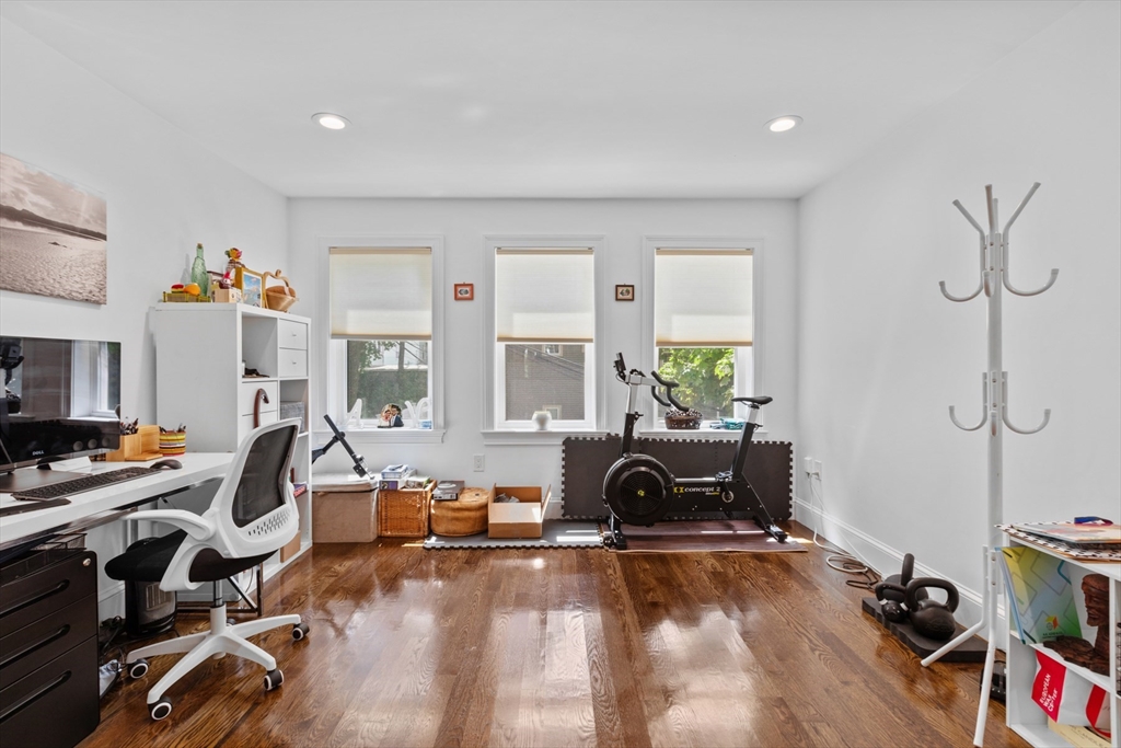28 Leland St # 2