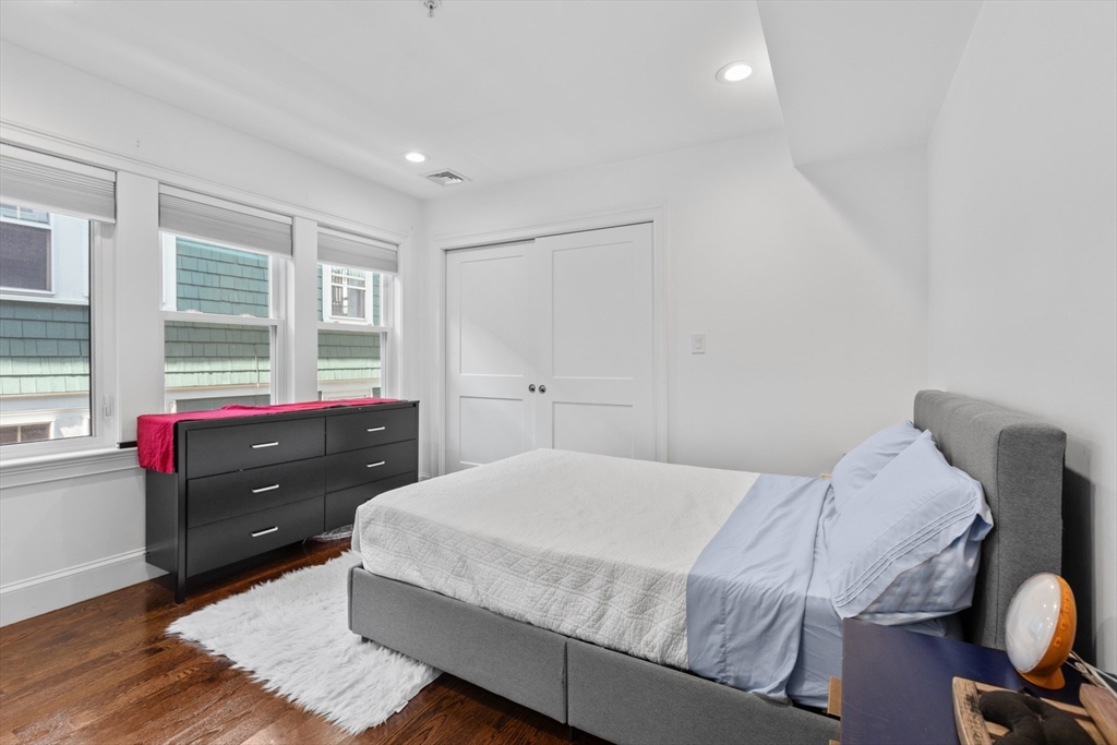28 Leland St # 2