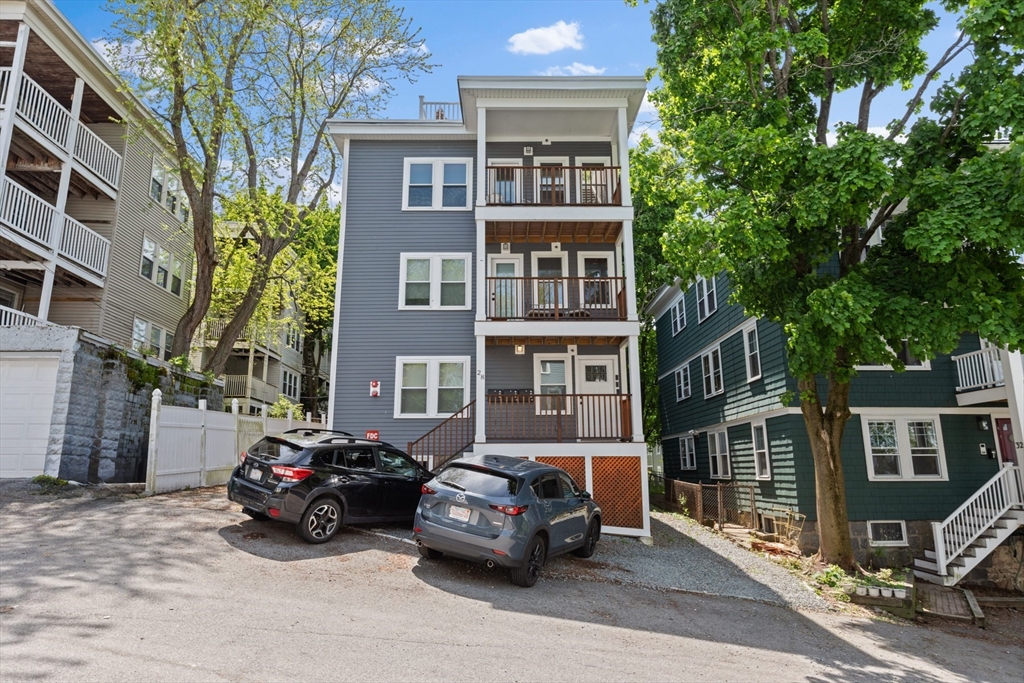 28 Leland St # 2
