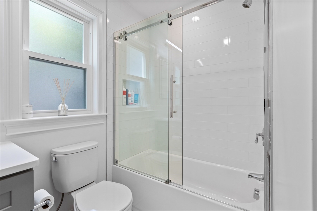 28 Leland St # 2