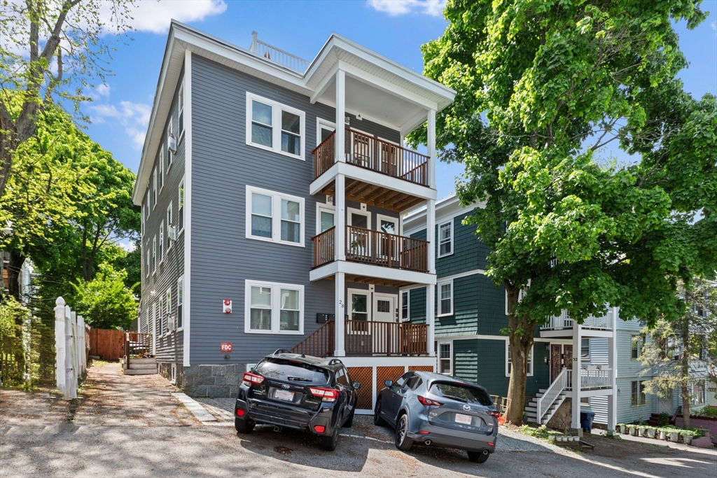 28 Leland St # 2