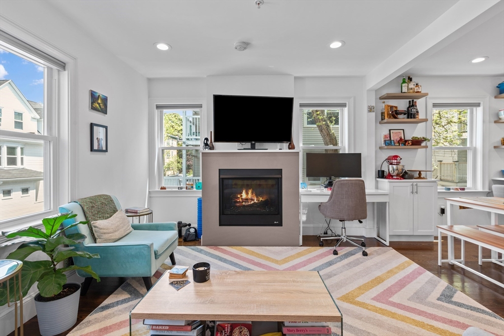 28 Leland St # 2