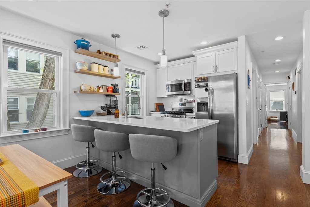 28 Leland St # 2