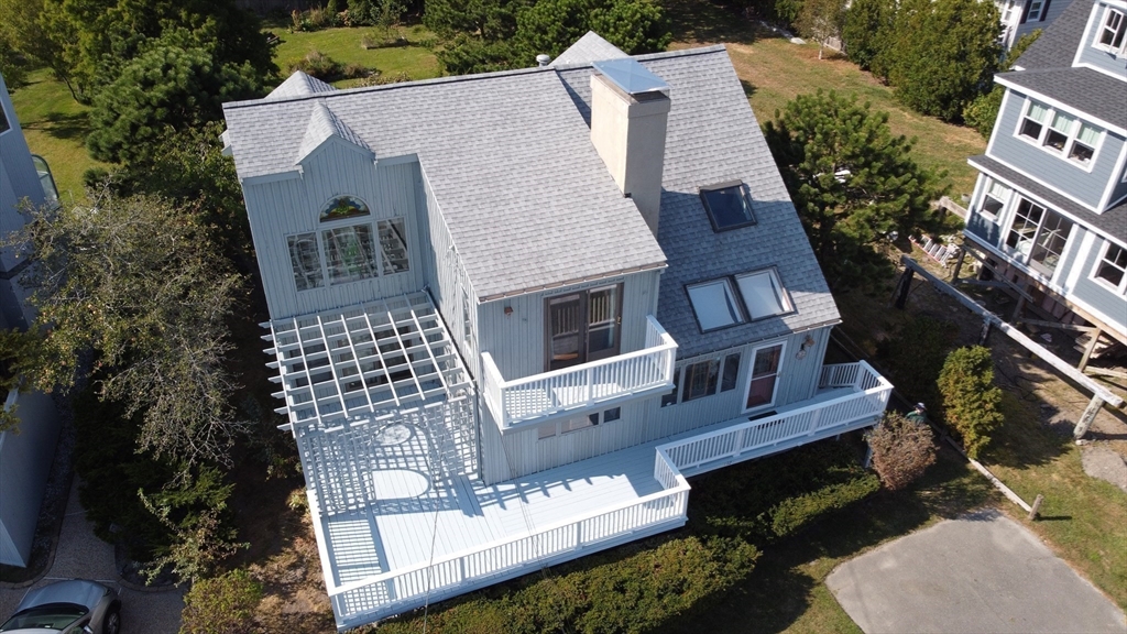 72 Willow Rd.