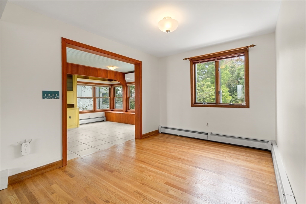 72 Willow Rd.