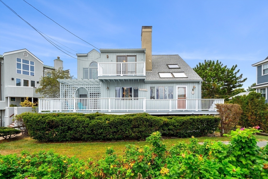 72 Willow Rd.