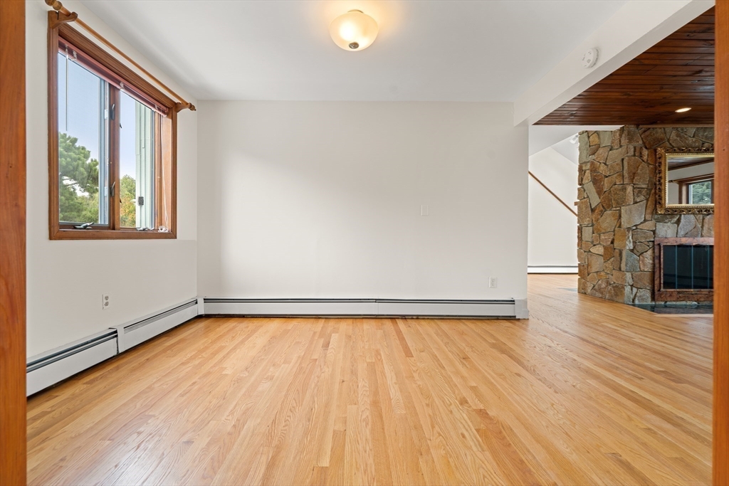 72 Willow Rd.