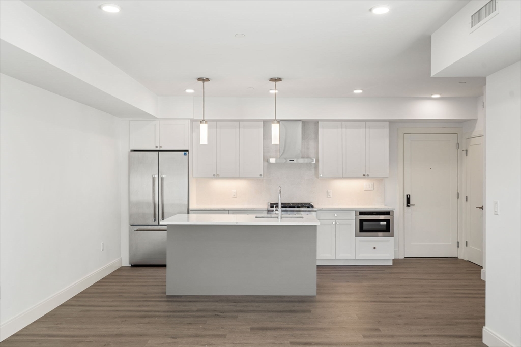 765 E 3rd Street # 303