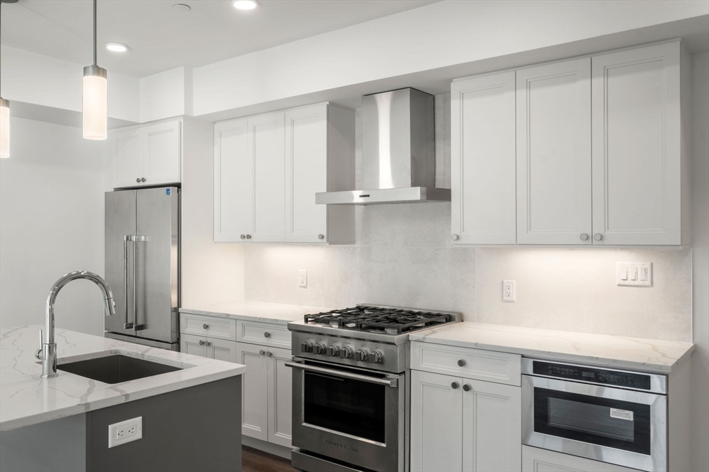 765 E 3rd Street # 303
