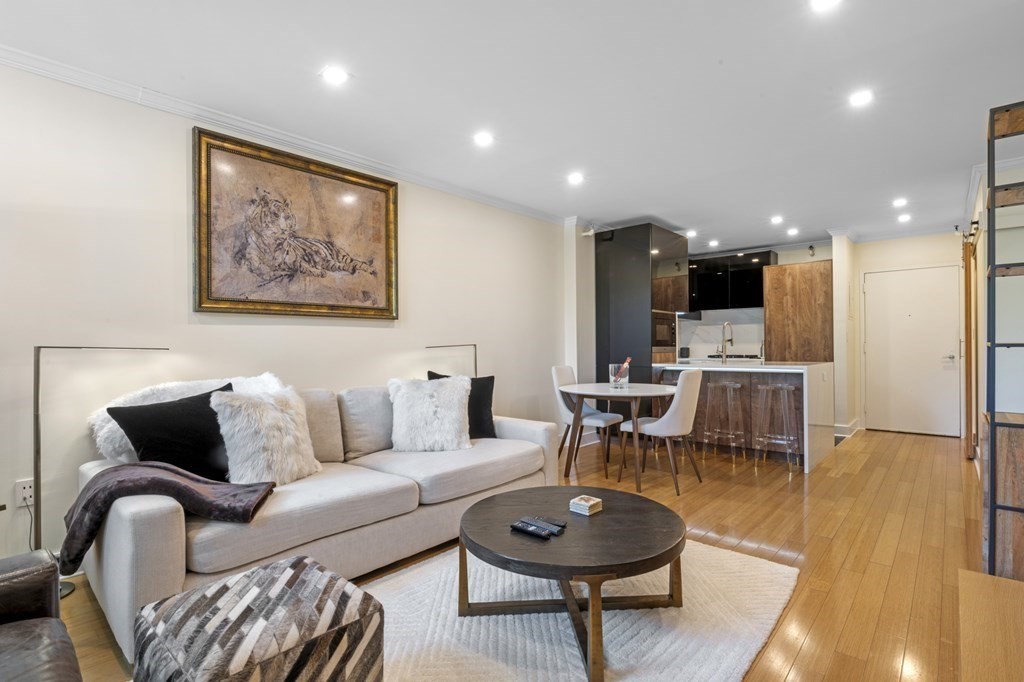 42 8th St # 1108