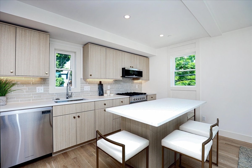 104 Jamaica St. # 3