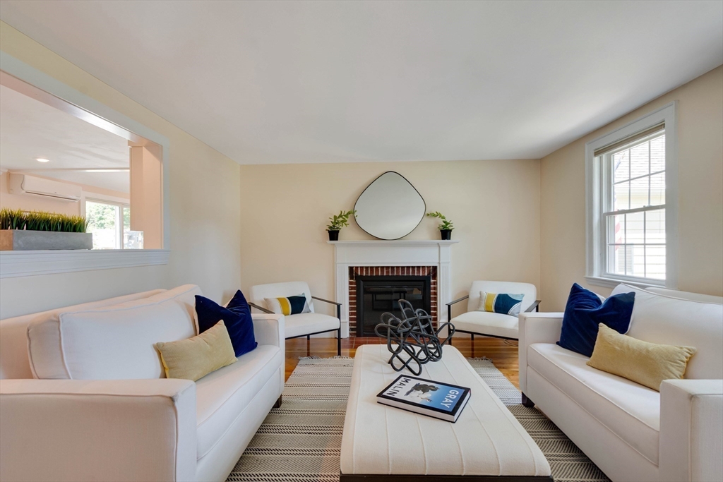 22 Southfield Cir