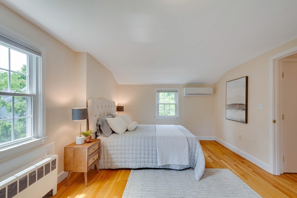 22 Southfield Cir